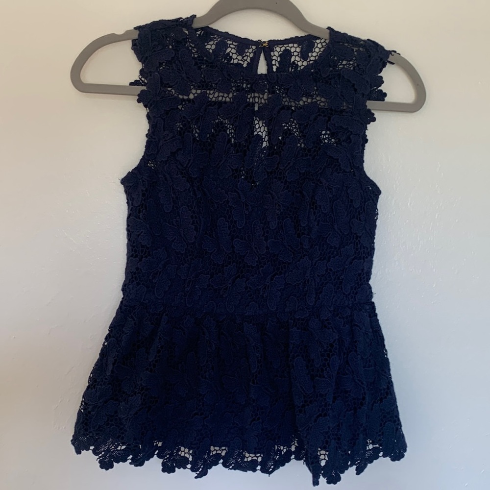 Lilly Pulitzer Aubree too in Navy. Size 2